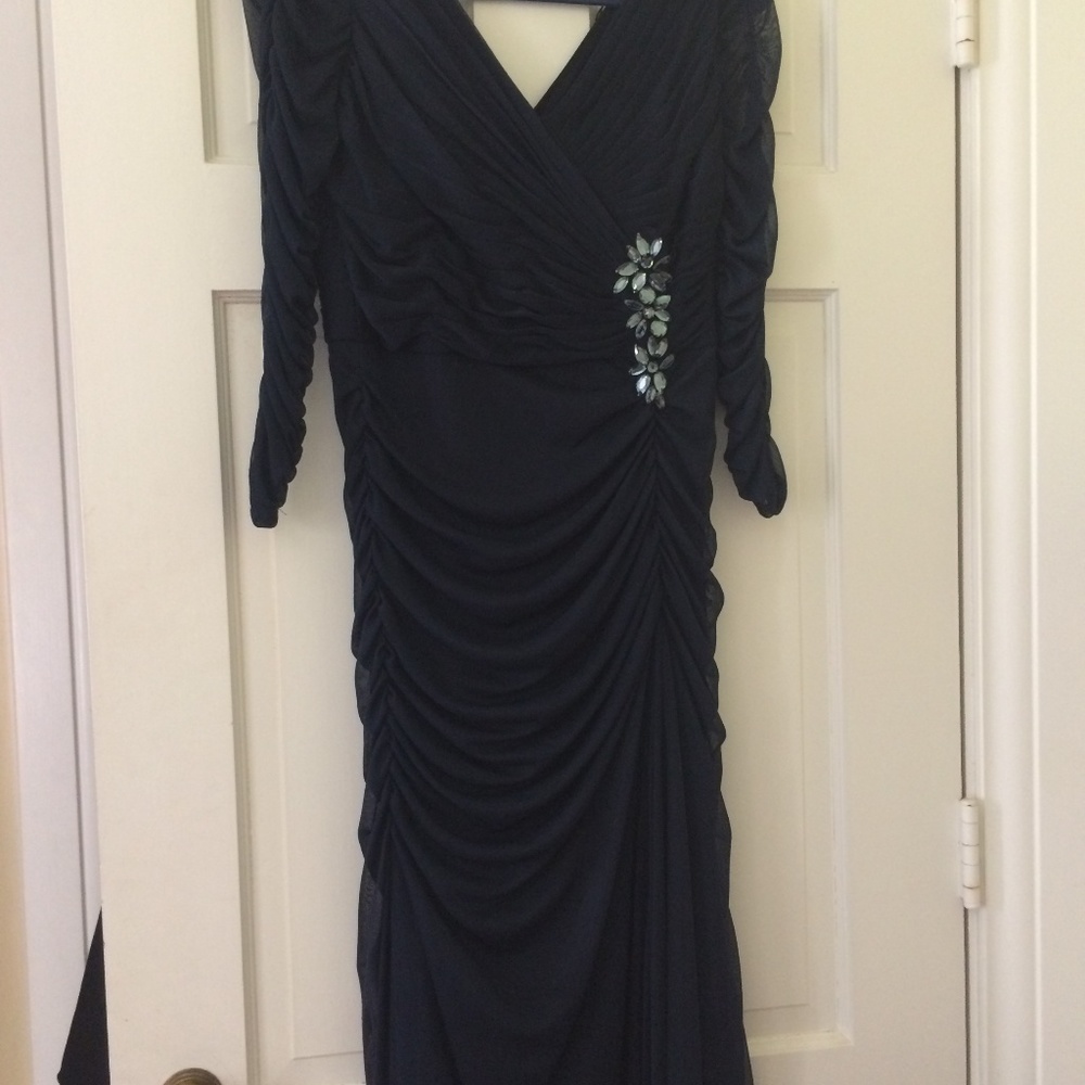 Dark blue long evening dress Adrianna Papell Size